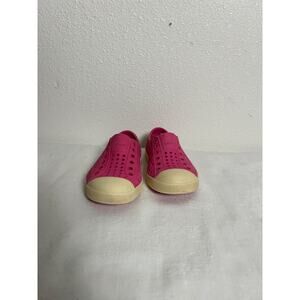 Native Little Kids Jefferson Slip-On Shoes in Bright Pink with White Sz C-7